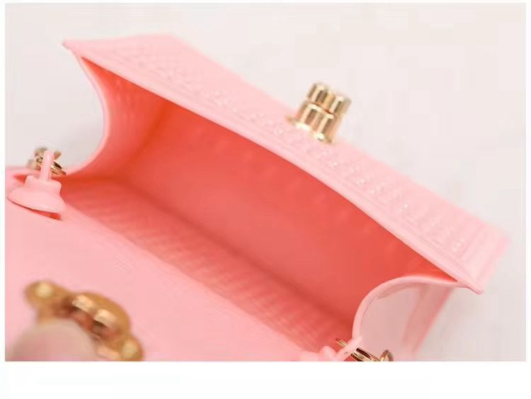 KIDS BAG MOST DEMANDING